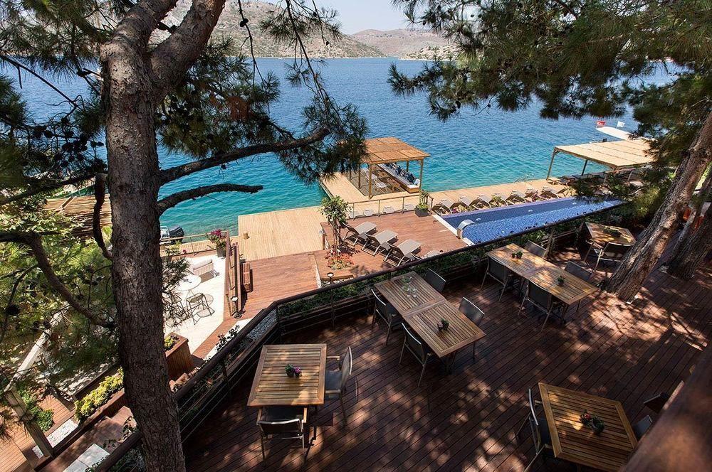 Miamai Boutique - Adult Only 3*