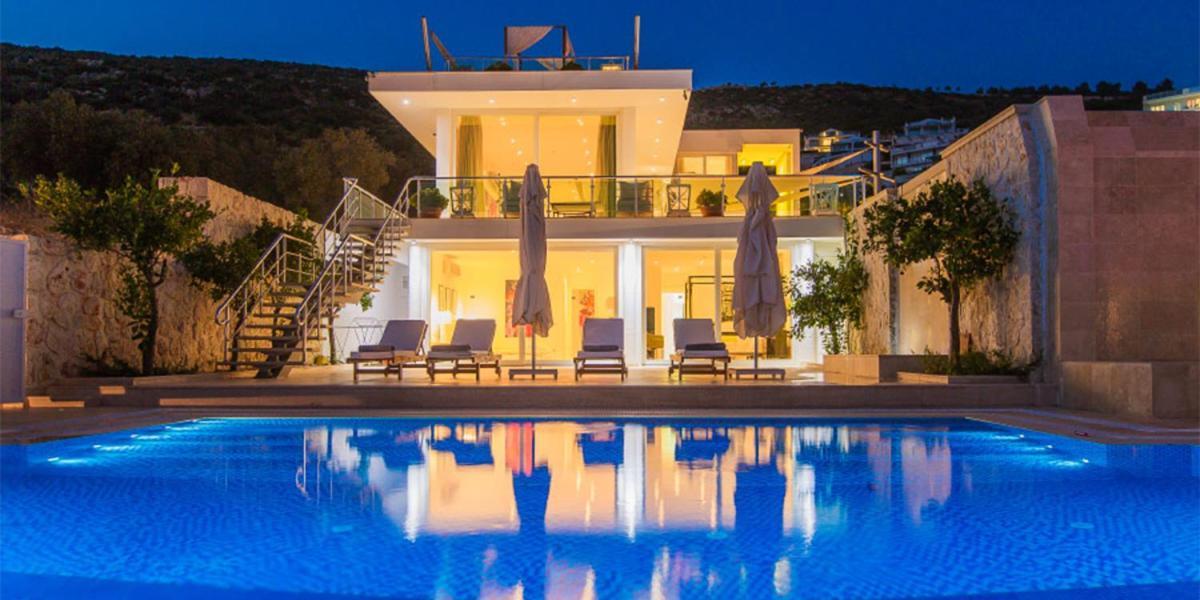 Glass House * Kalkan