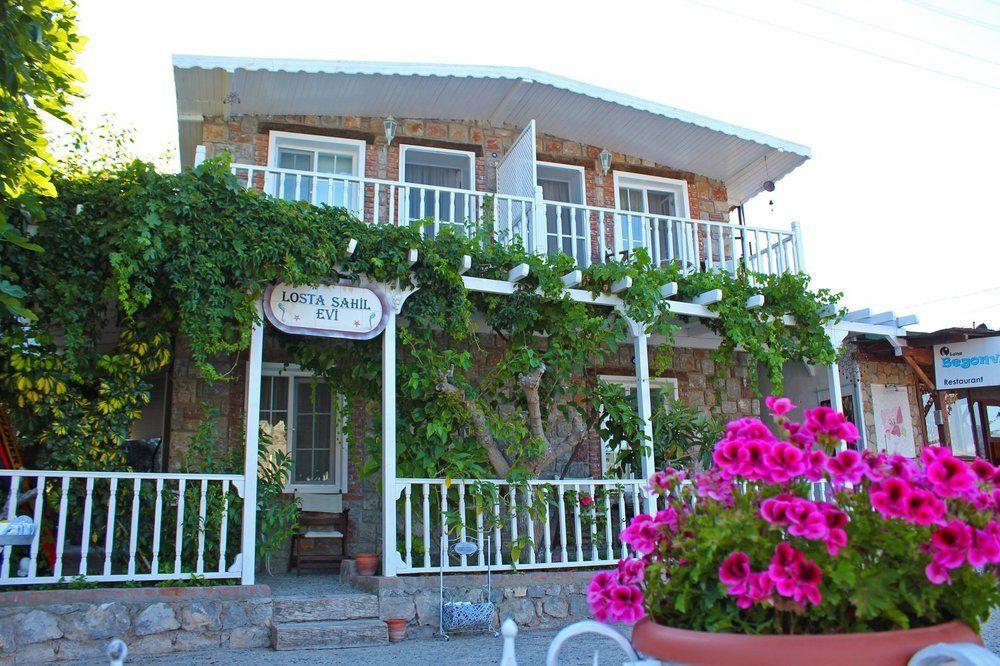 Losta Sahil Evi 2 (adults Only)