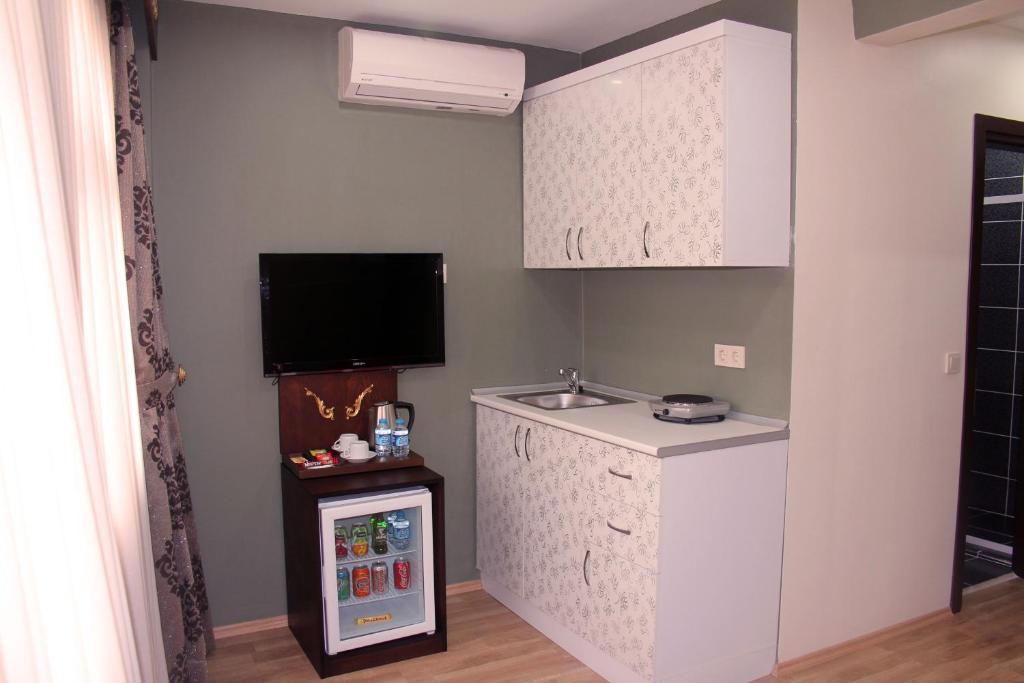 Uyar Apt Istanbul