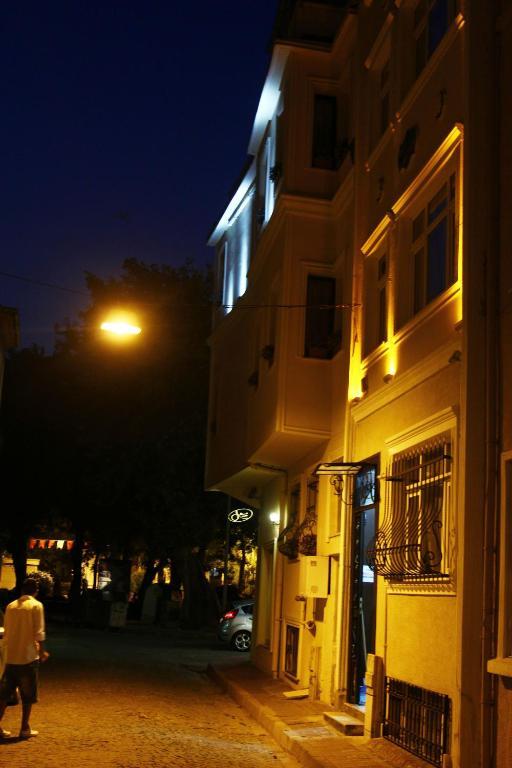 Uyar Apt Apartment