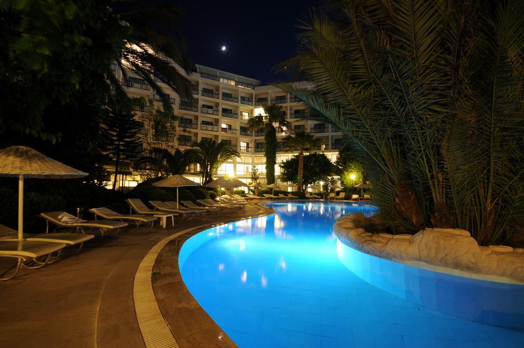 Hotel Tropical