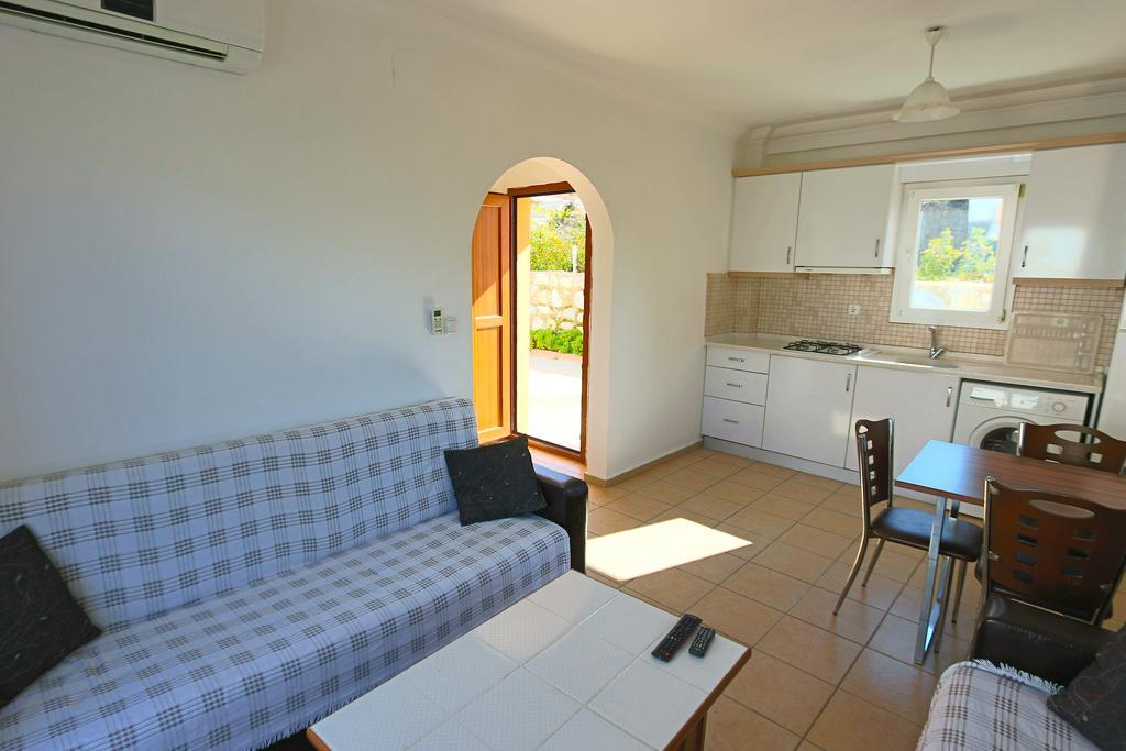 Rose Aparthotel 3*
