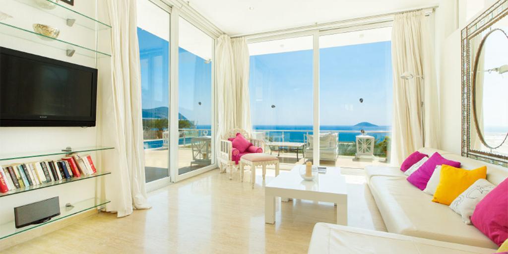 Glass House * Kalkan