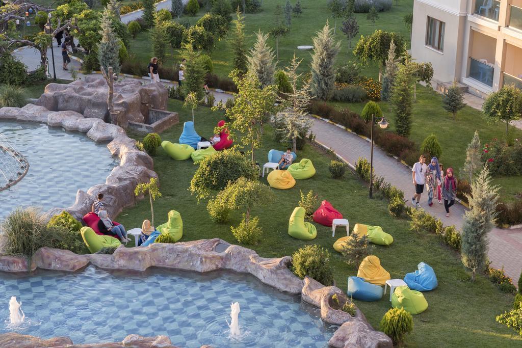 Grand Ozgul Thermal Village Resort 4*