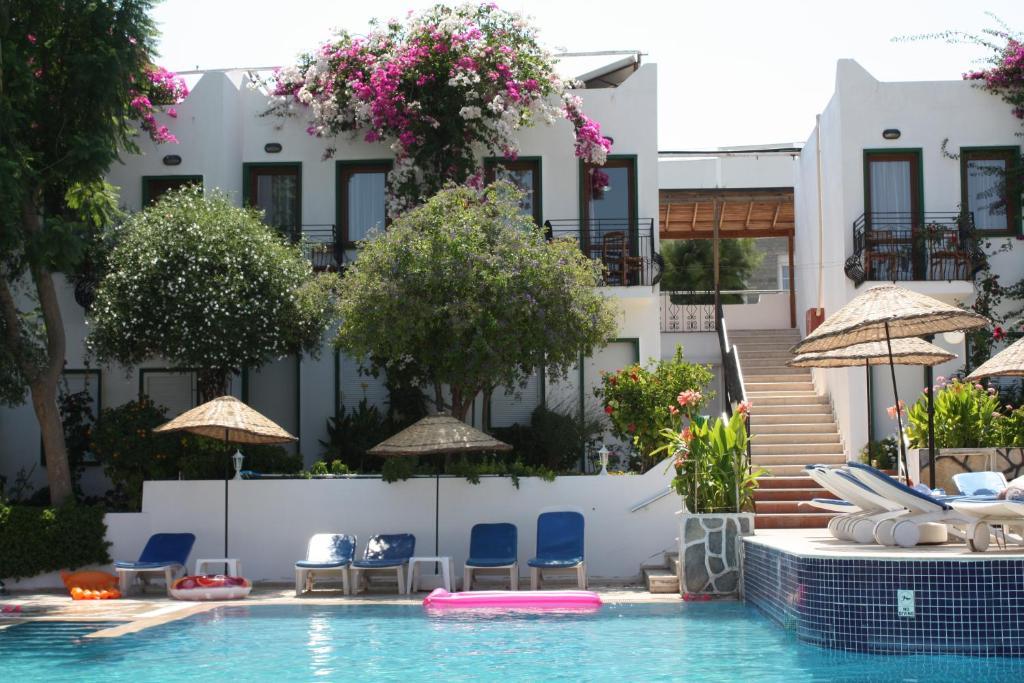 Bronze Hotel