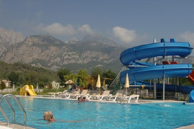 Hotel Larissa Garden