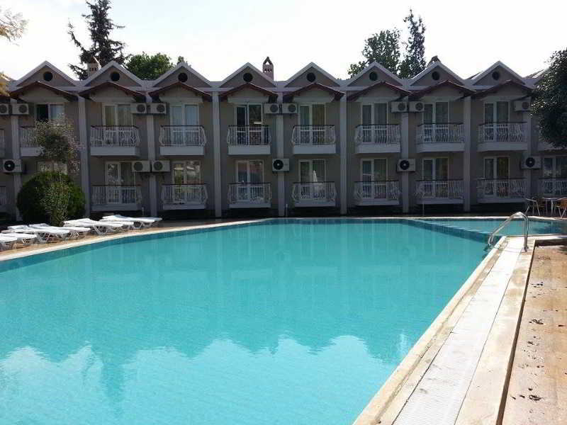 Hotel Grand Emir & 3*