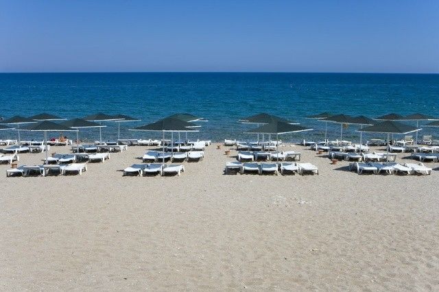 Larissa Garden Hotel 4*