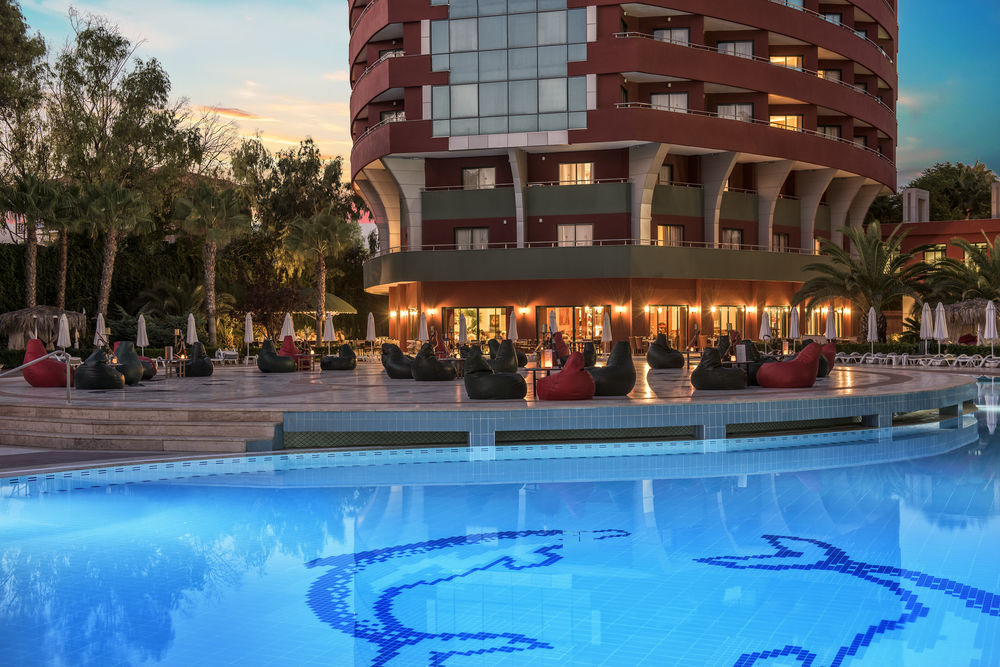 Resort Delphin Deluxe Okurcalar