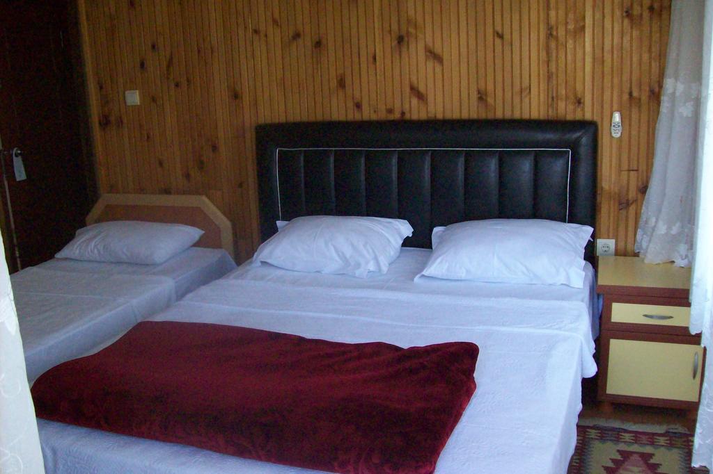 Hotel Efua *