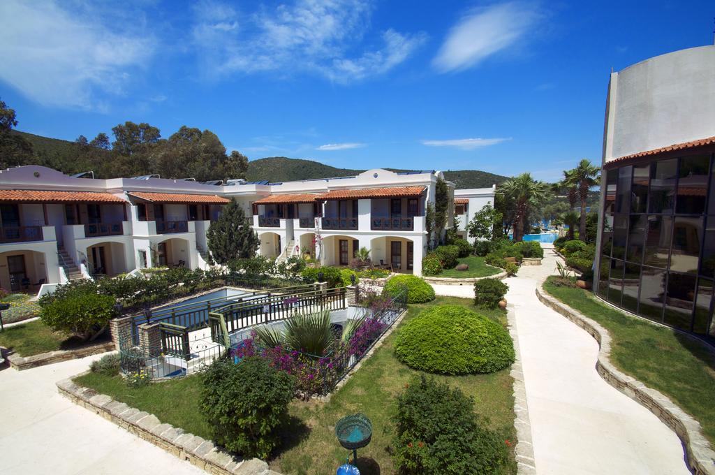 Izer Club Resort
