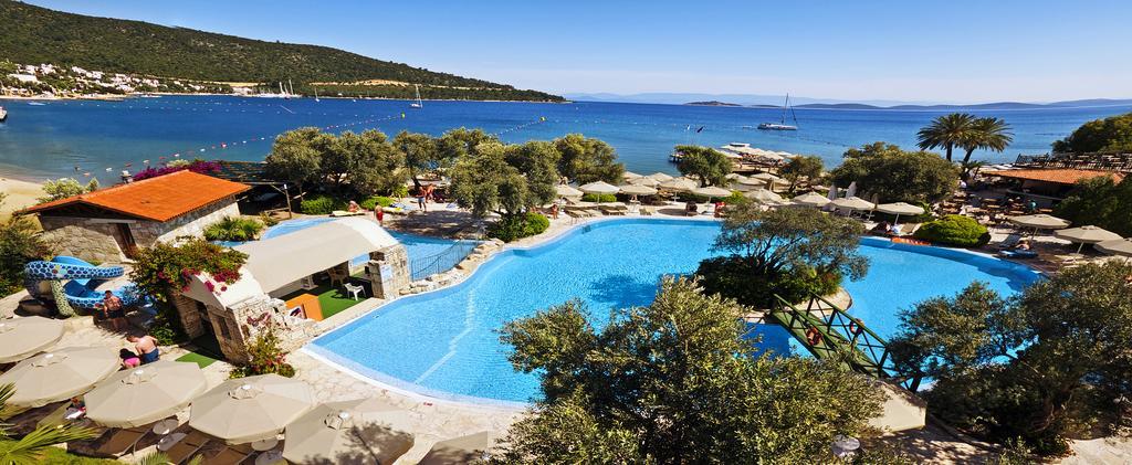 Izer Club Resort 4*