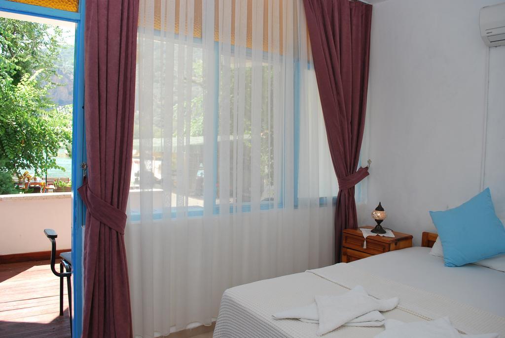 Myra Hotel 3*