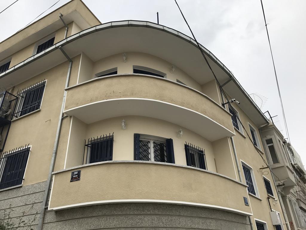 Bueyuek * Izmir