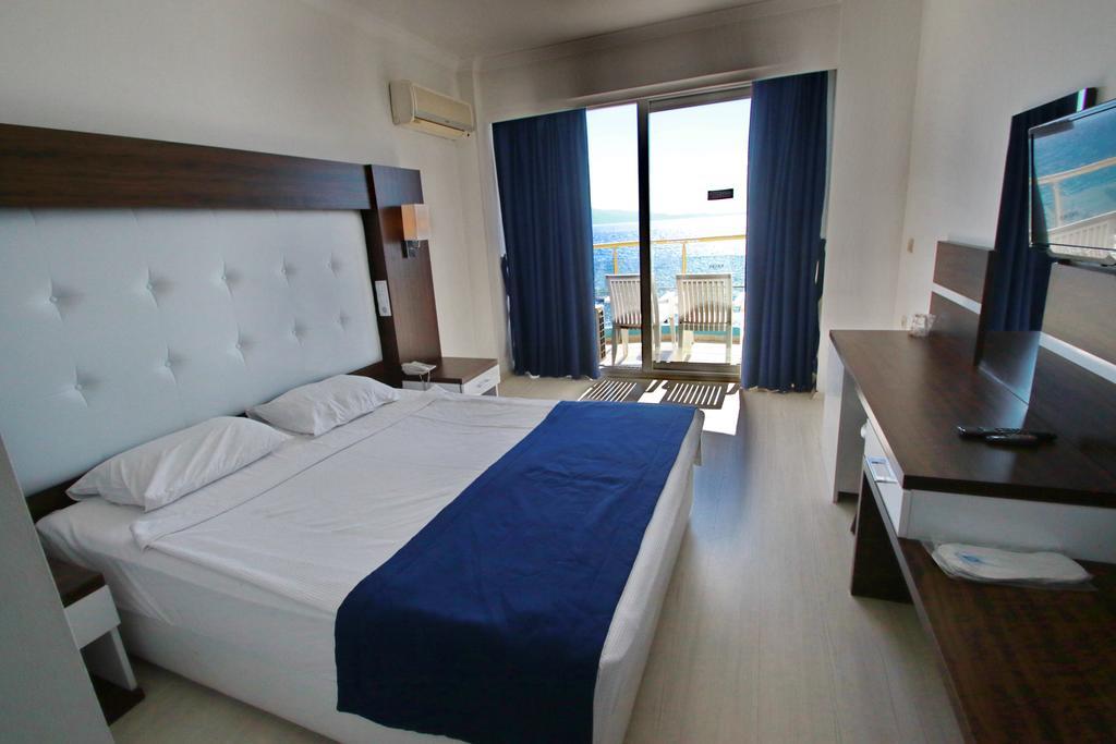 Arora Kusadasi