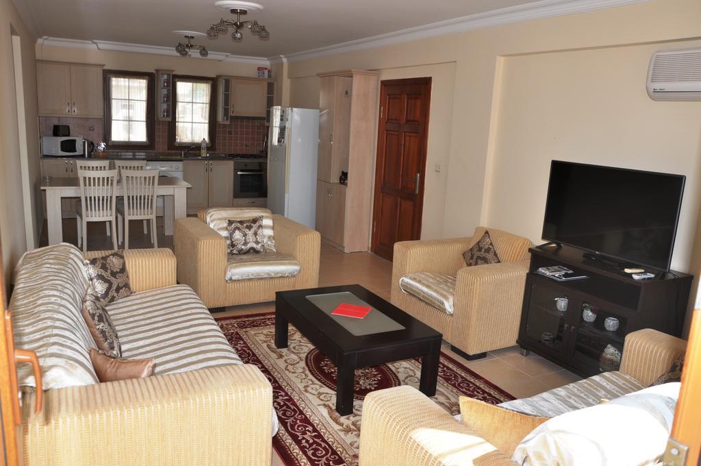 Ozalp Apart A4 Ortak Havuzlu Apartment *