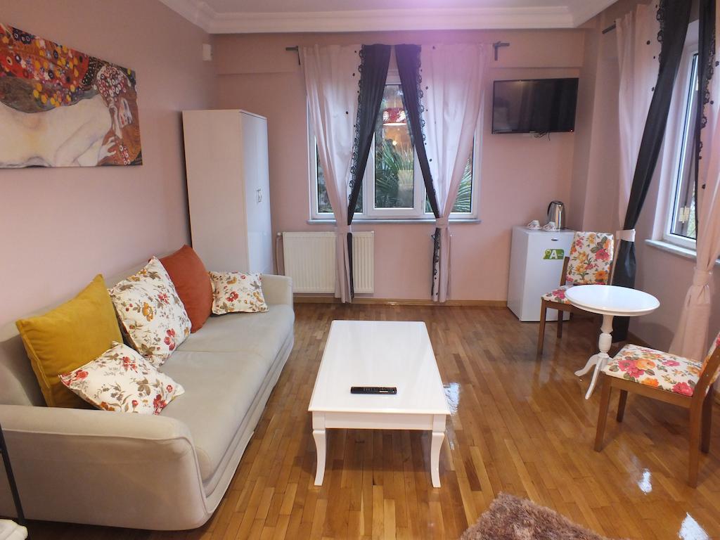 Yesim Suites Bed & Breakfast