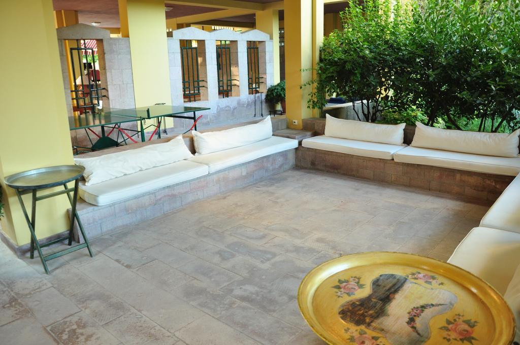 Bed & Breakfast Palm Court Ayvalik