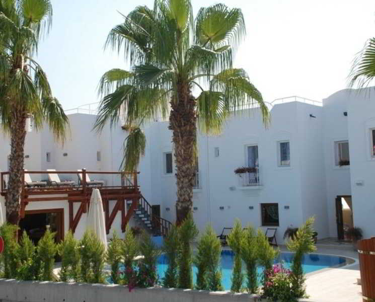 Corner Boutique Hotel 3*