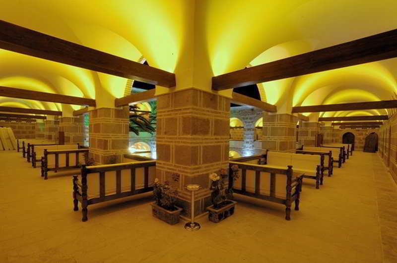 Kanuni Kervansaray Historical Hotel Cesme