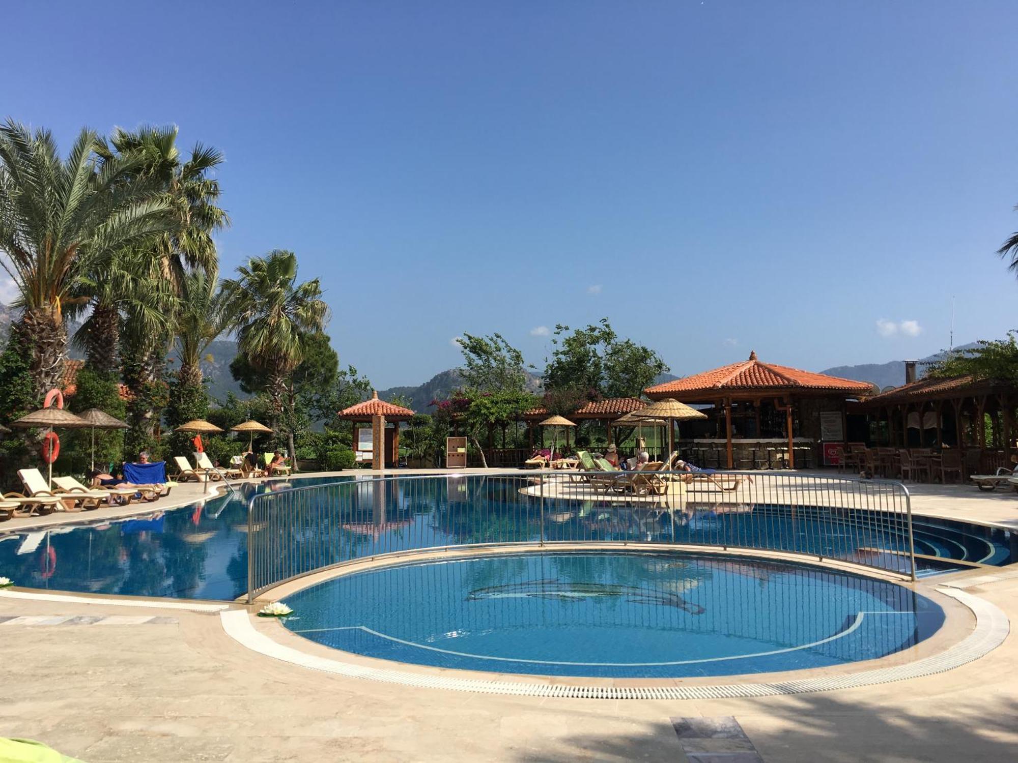 Asur & Aparts & Villas Hotel