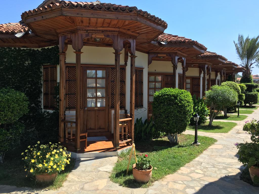 Asur & Aparts & Villas