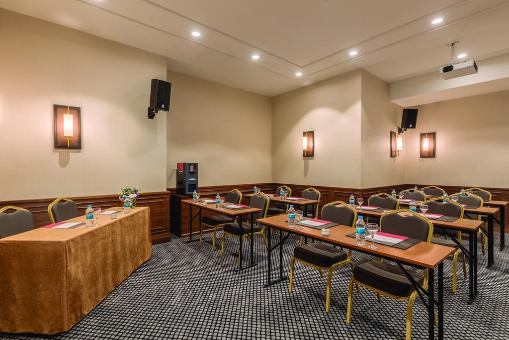 Ramada By Wyndham Istanbul Golden Horn 4*
