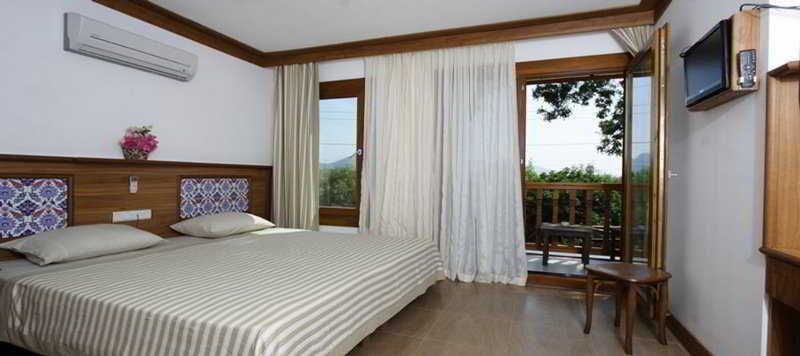Hotel Azmakhan 3*