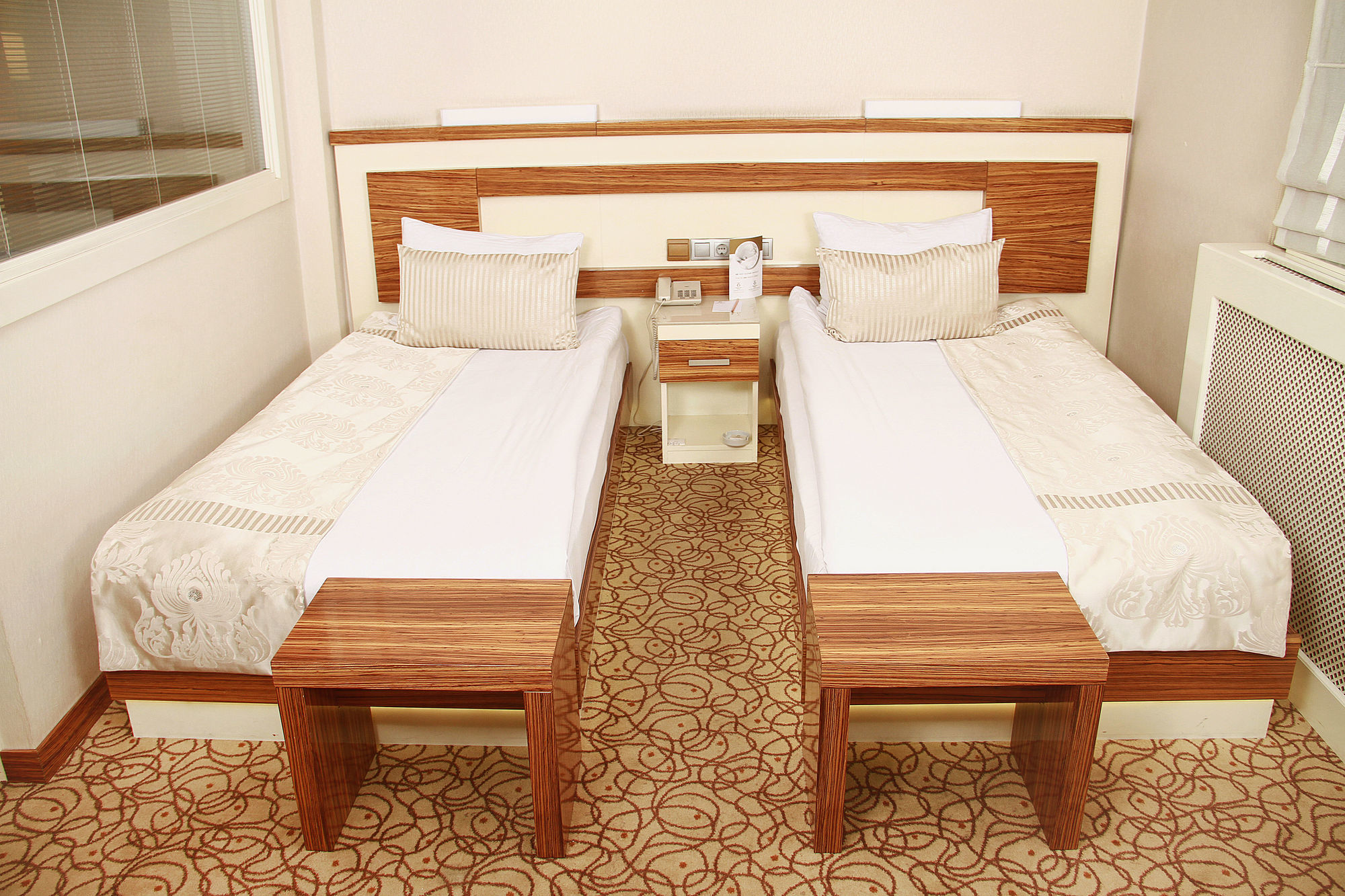 Kozan Hotel