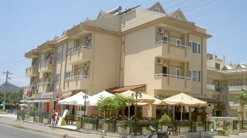 Isla Aparthotel 3*