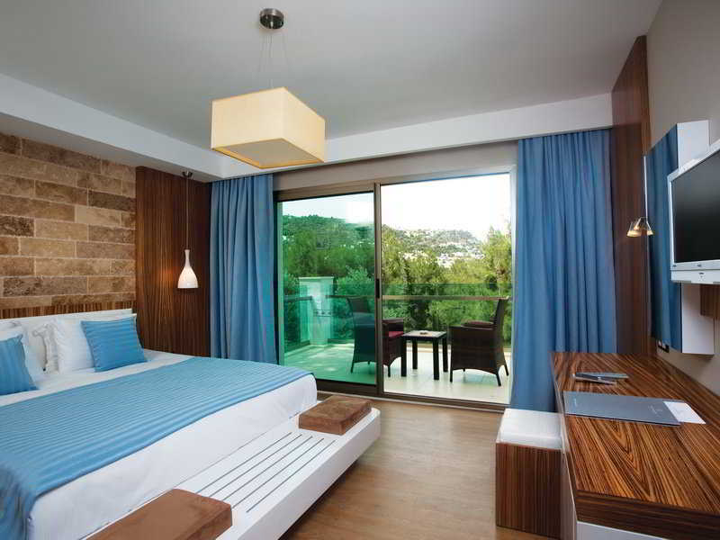 Voyage Hotel 5*