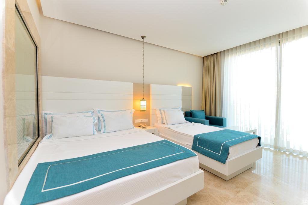 Hotel Lugga Boutique & 3*