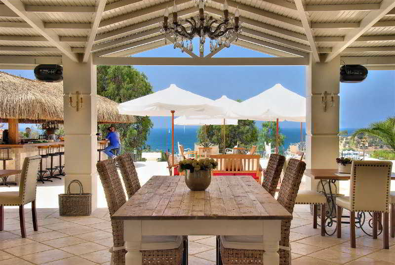 Carina Hotel