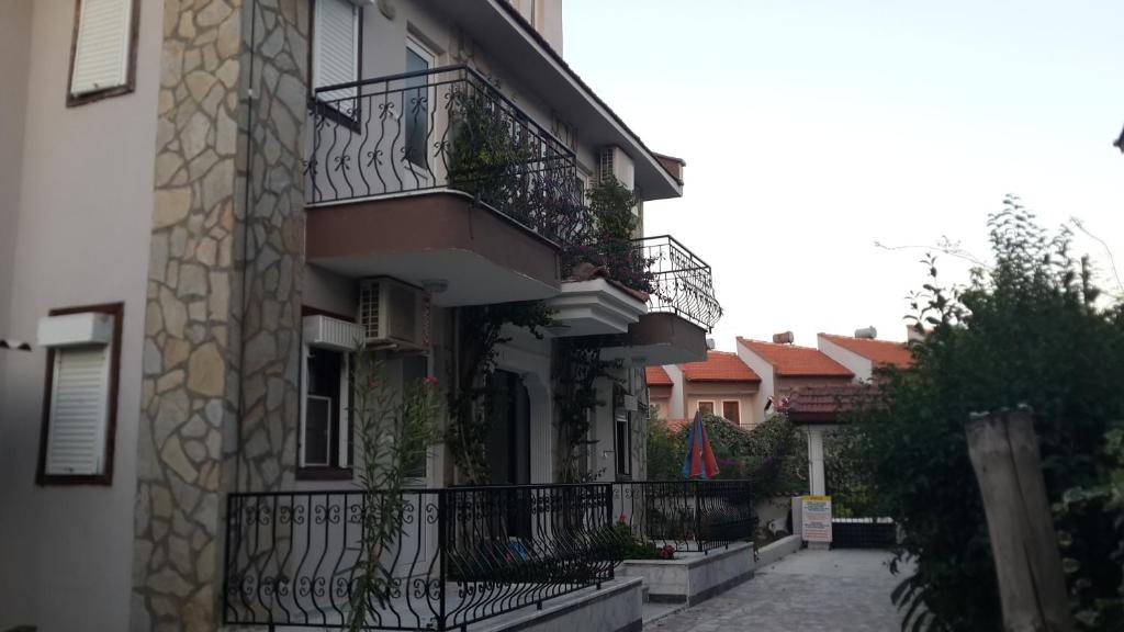 Arda Aparthotel
