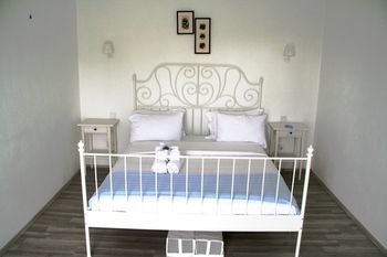 Yasemin (adults Only) 3*