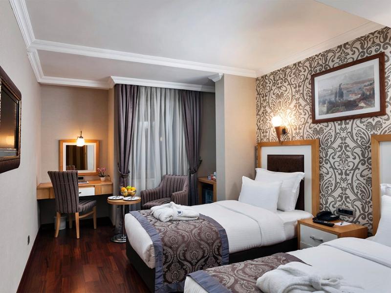 Nova Plaza Taksim Square Hotel 4*