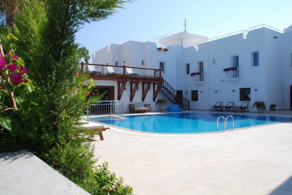Corner Boutique Hotel