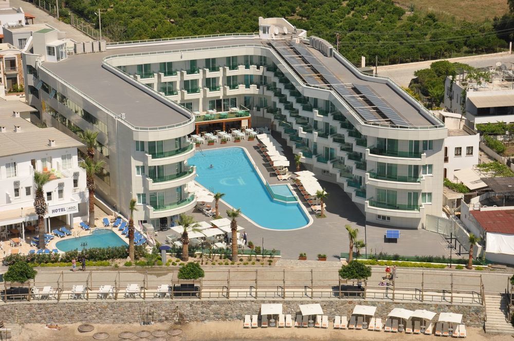 Dragut Point South 4*