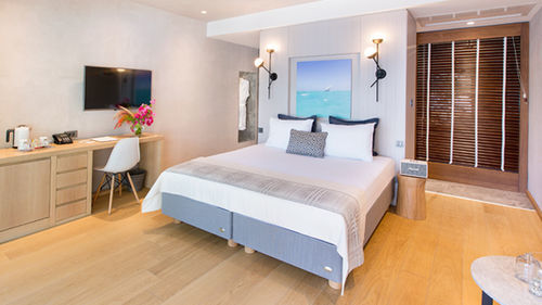 Miamai Boutique - Adult Only 3*