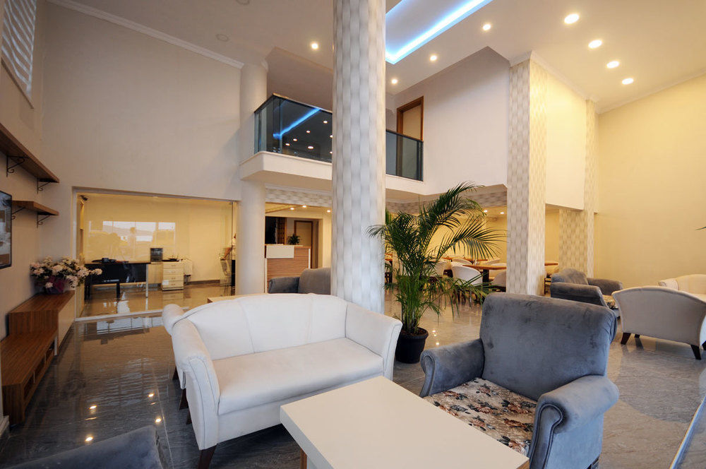 Anadolu Hotel *