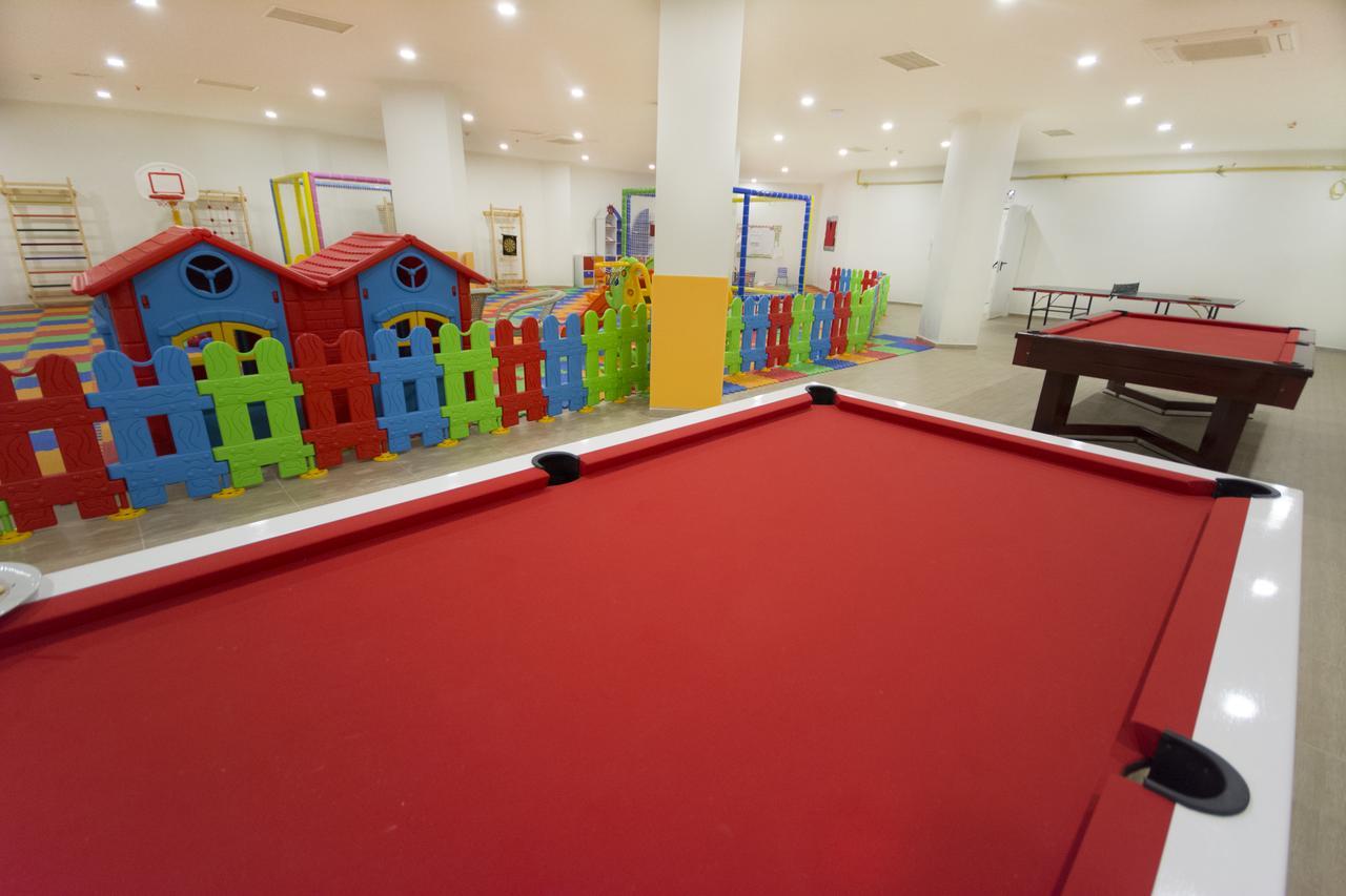 Hotel Laguna Alya &