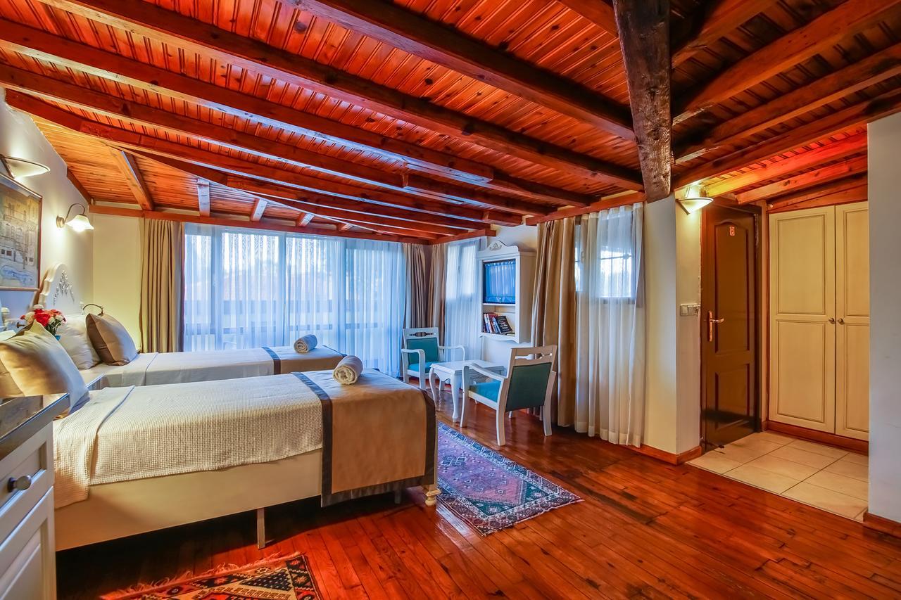 La Paloma 3*
