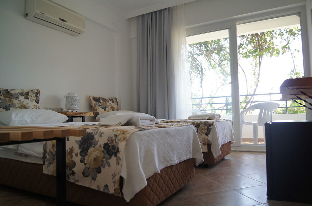 Hotel Pataros Hotel 2*