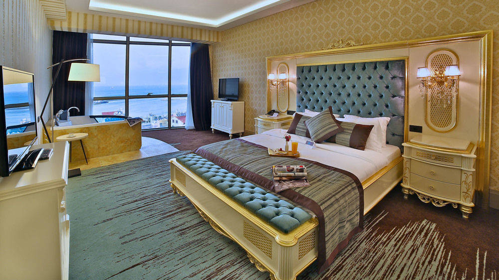Ramada By Wyndham Hotel