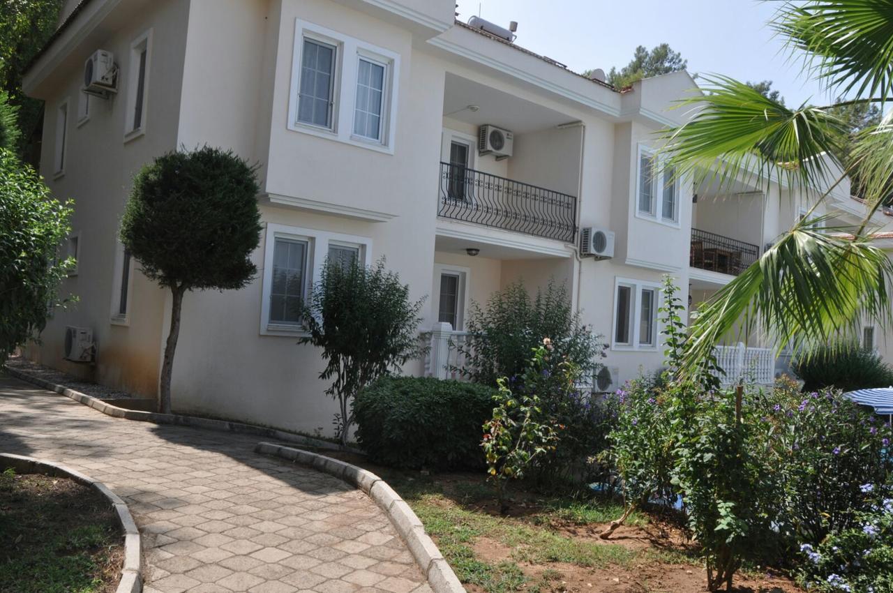 Nicholas Gate Apartment
