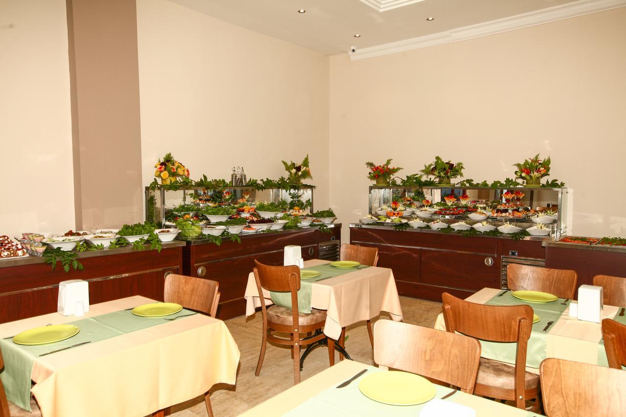 Hotel Korient Mira 3*