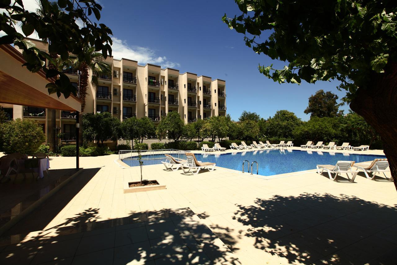 Hotel Korient Mira 3*