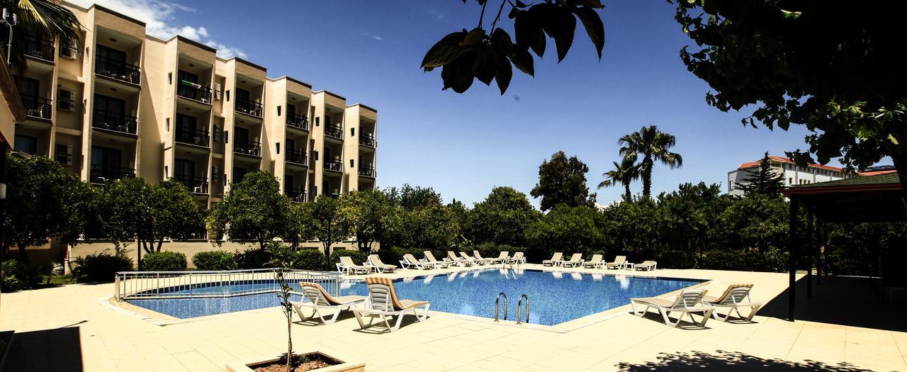 Hotel Korient Mira 3*