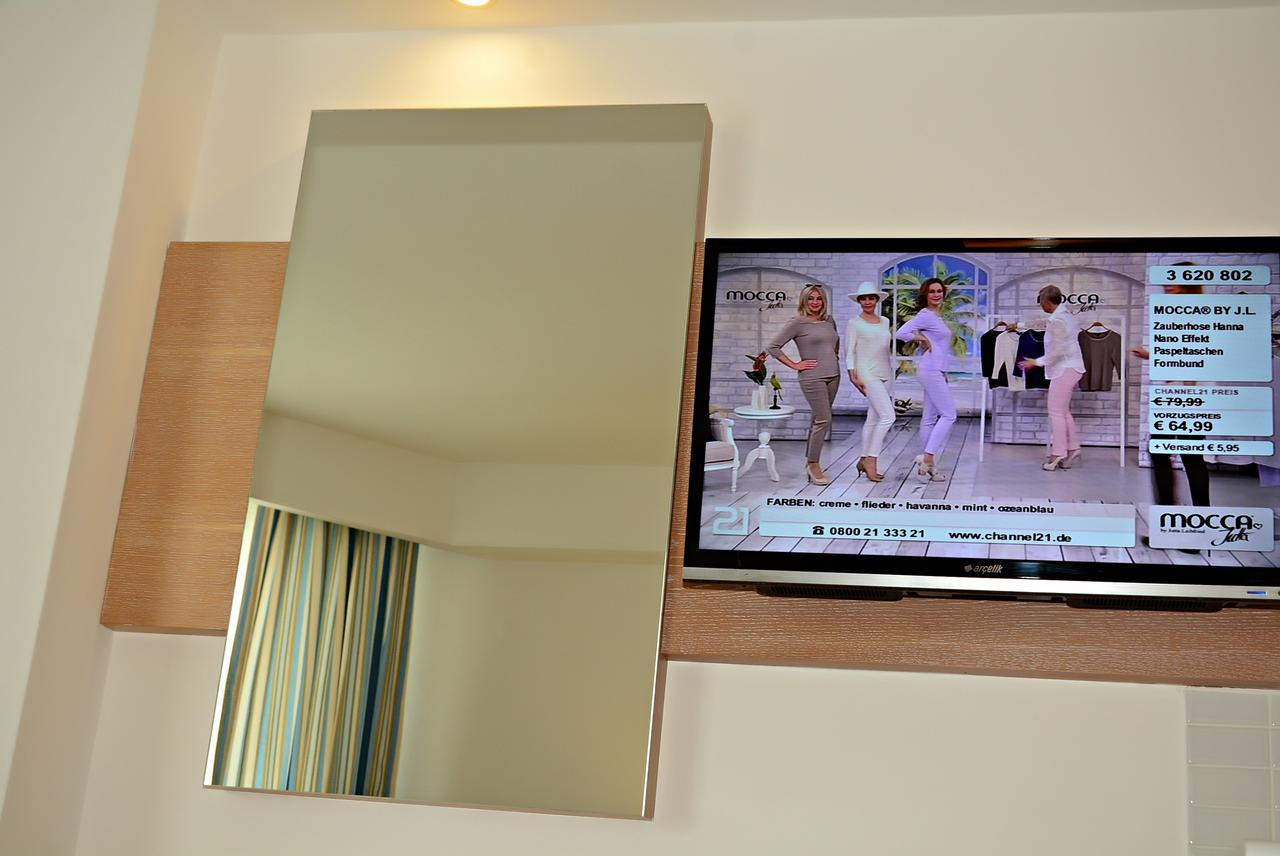 Su - Adult Only Hotel